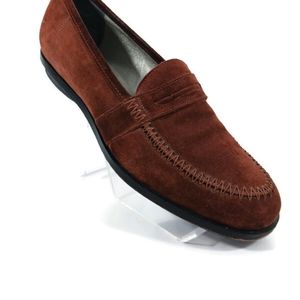 S974 $650 EUC Robert Clergerie suede Loafers size 7.5